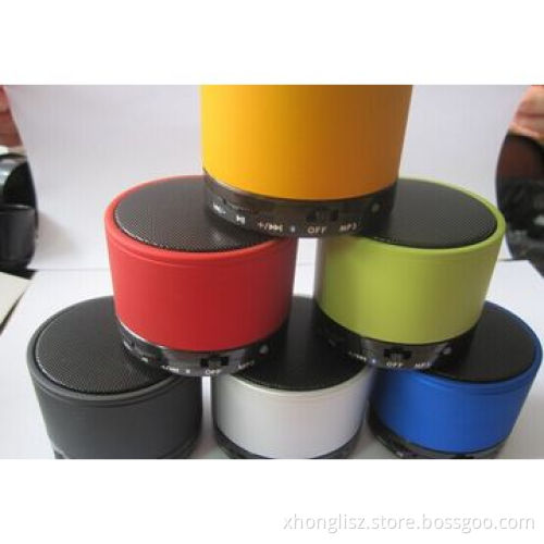Cable style with FM radio Bluetooth speaker